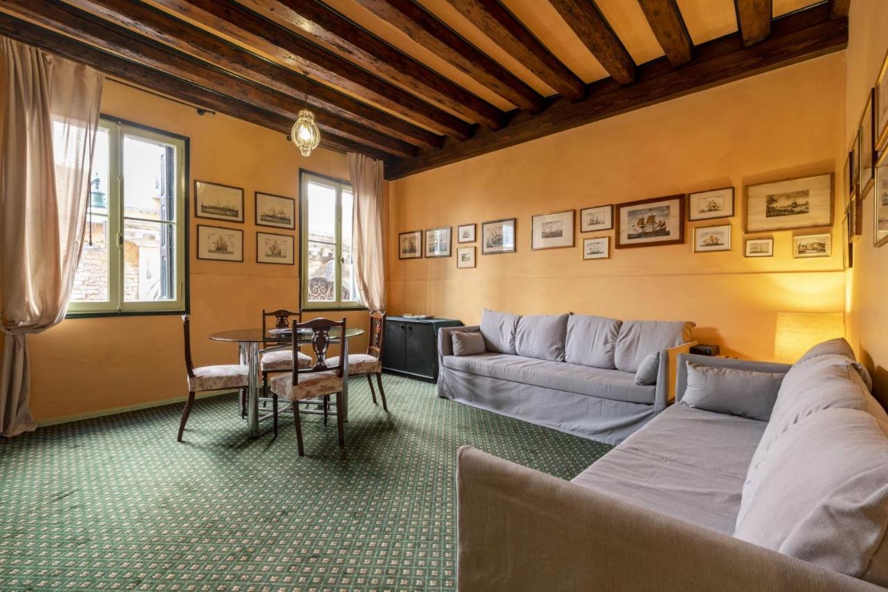 Ca' Delle Vele Apartment เวนิส ภายนอก รูปภาพ